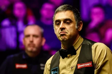 Mark Williams and Ronnie O'Sullivan at the 2024 Tour Championship final